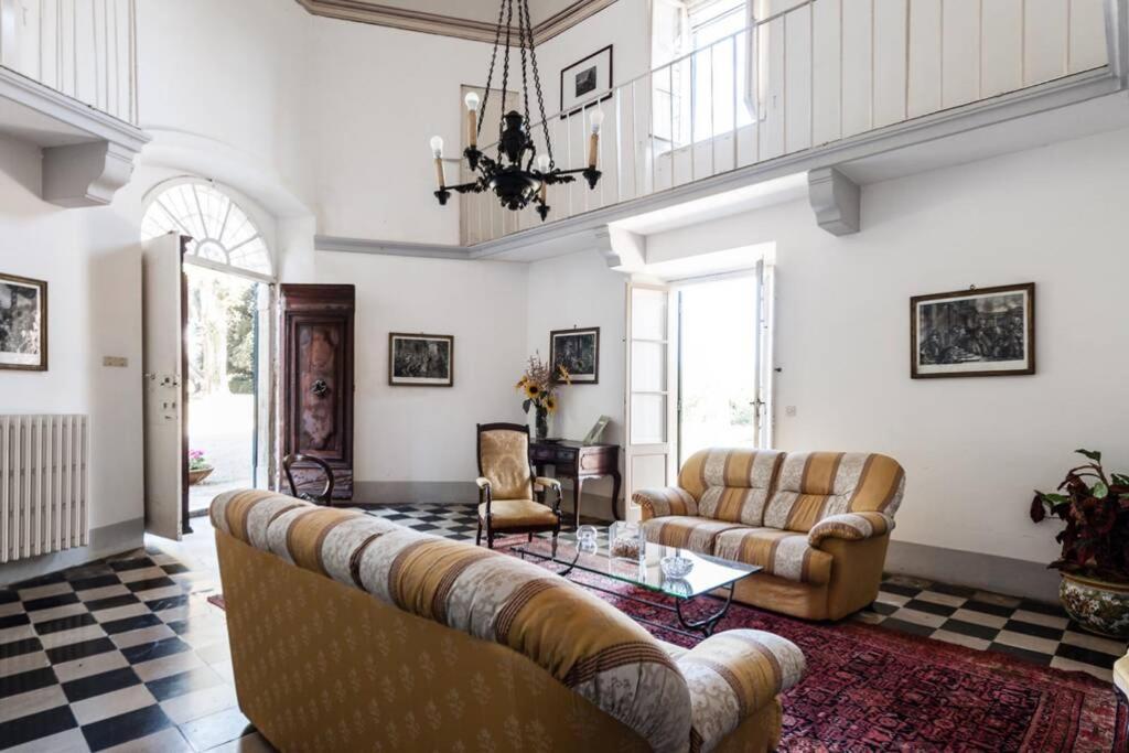 Villa Ott Crespina ภายนอก รูปภาพ